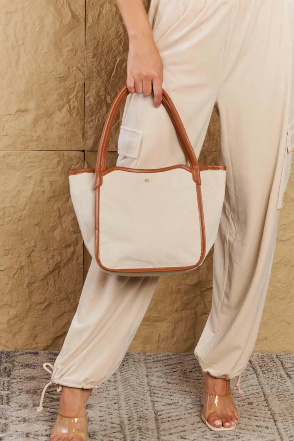 Beach Chic Faux Leather Trim Tote Bag in Ochre