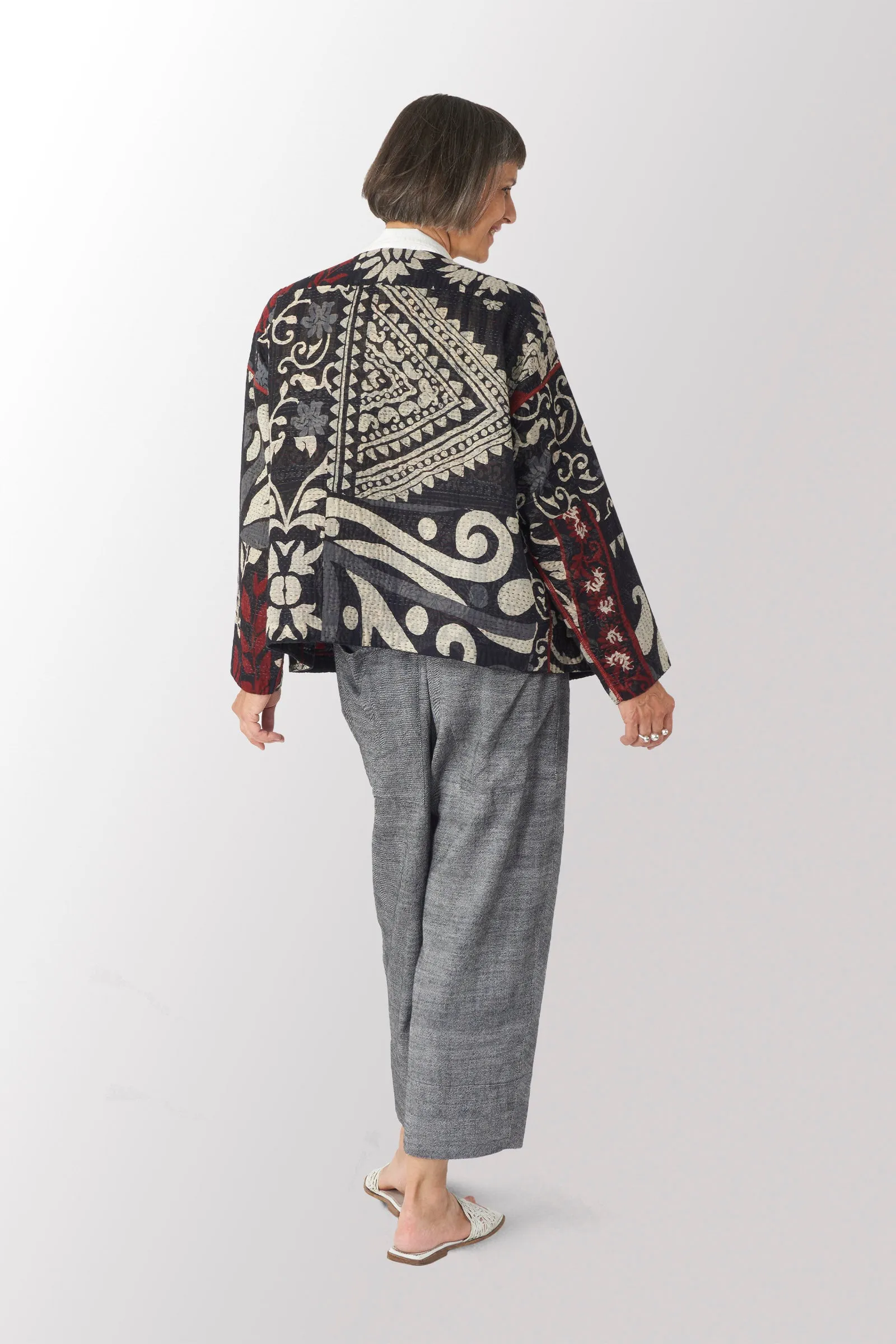 BLACK AND WHITE PRINT PATCH KANTHA CREW NECK SHORT JACKET - pn4053-blk -