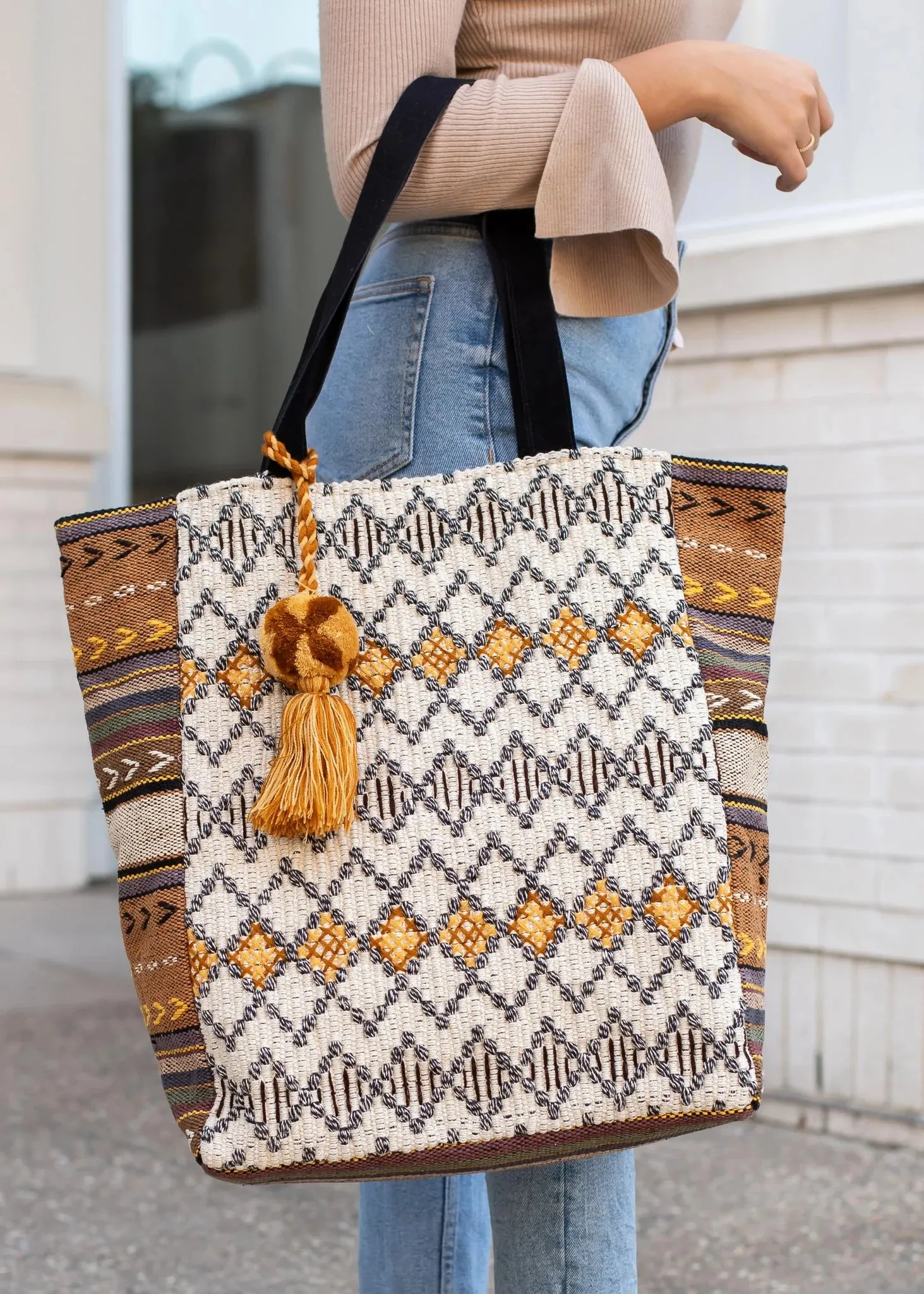 BOHO PATTERN TOTE BAG