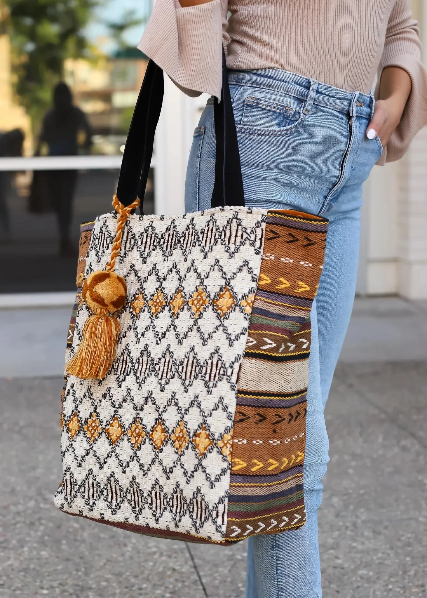 BOHO PATTERN TOTE BAG