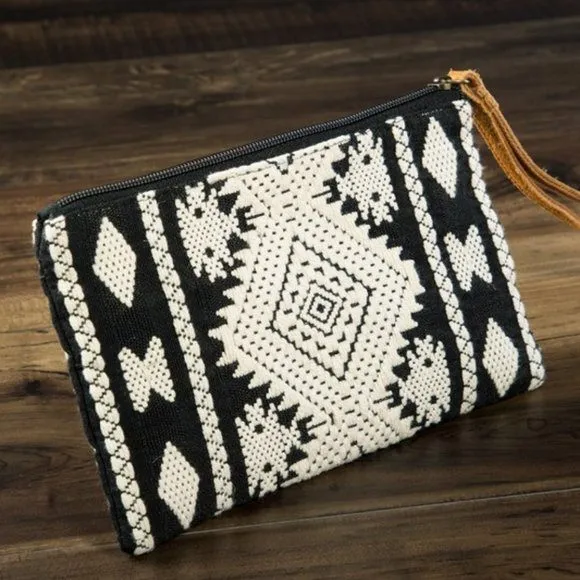 clutch wristlet wallet pouch ethnic bold beaded bag