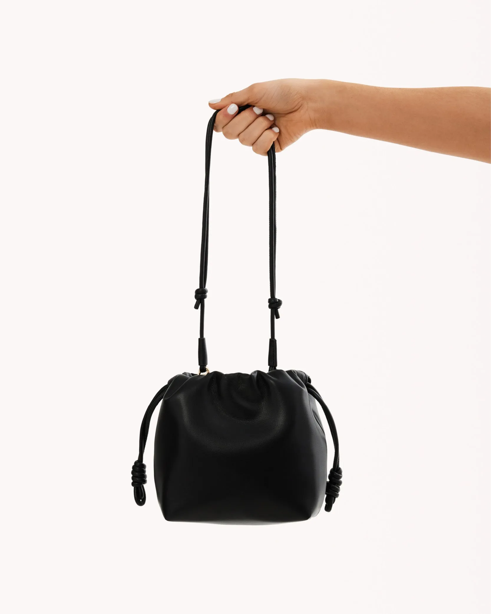 OLSEN CROSS BODY BAG - BLACK