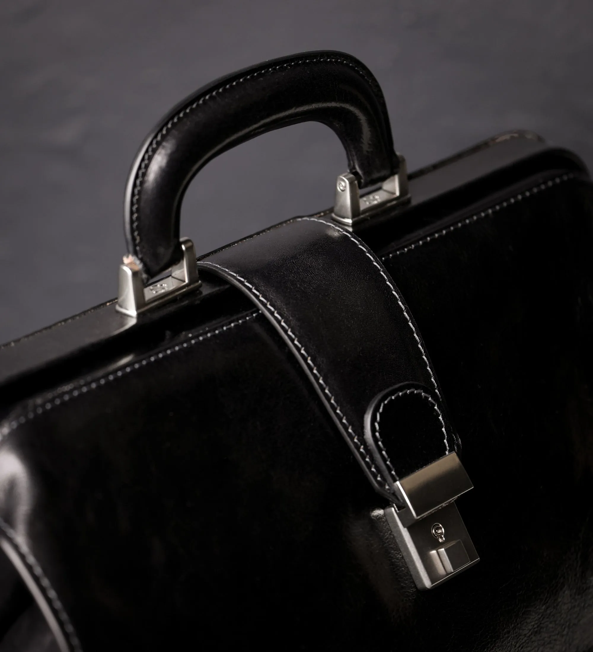 Small Leather Doctor Bag - David Copperfield