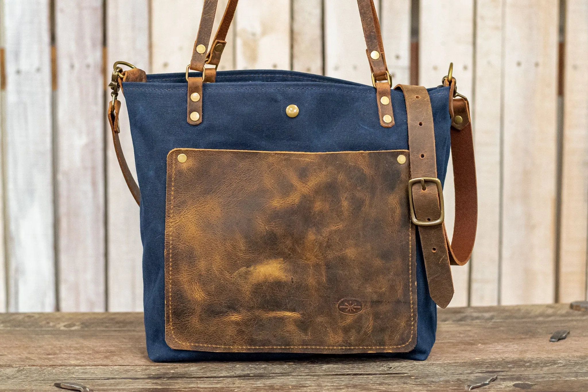 The Classic Waxed Canvas Bag | Tote Bag with Leather Pocket | Medium