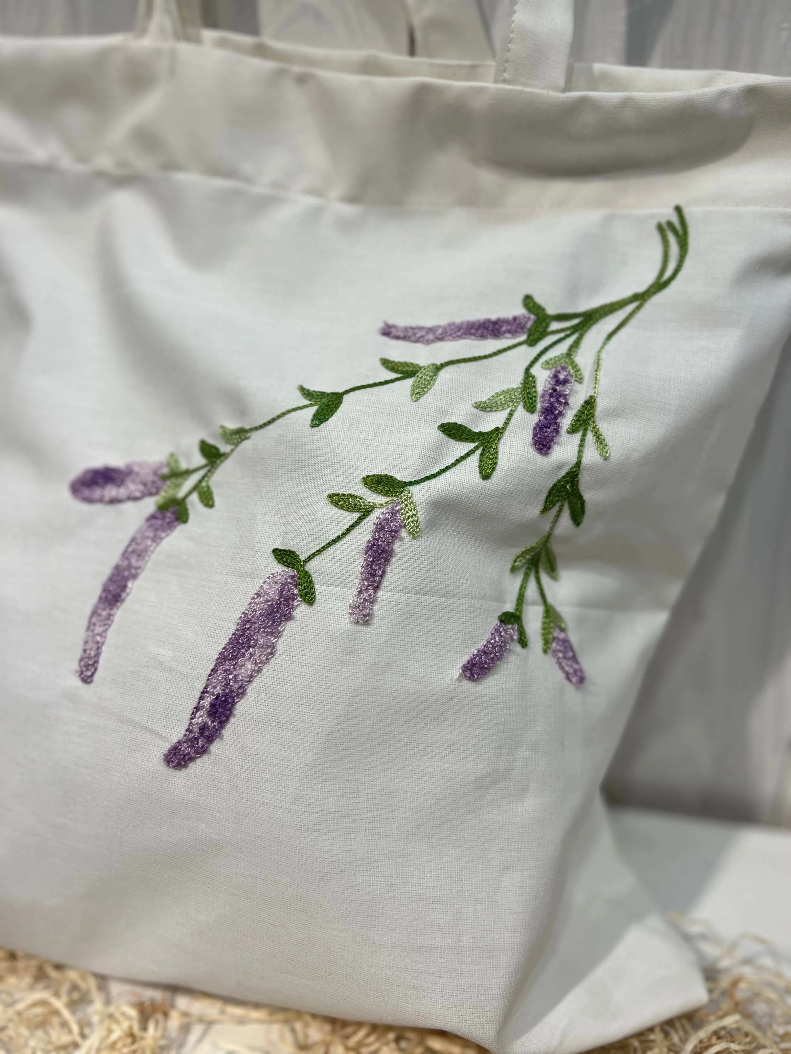 Tote Bag Floreale Country Chic - Tote Bag - Shopper Bag - Tote Bag Ricamo a Fiori Lavanda - Pezzo Unico