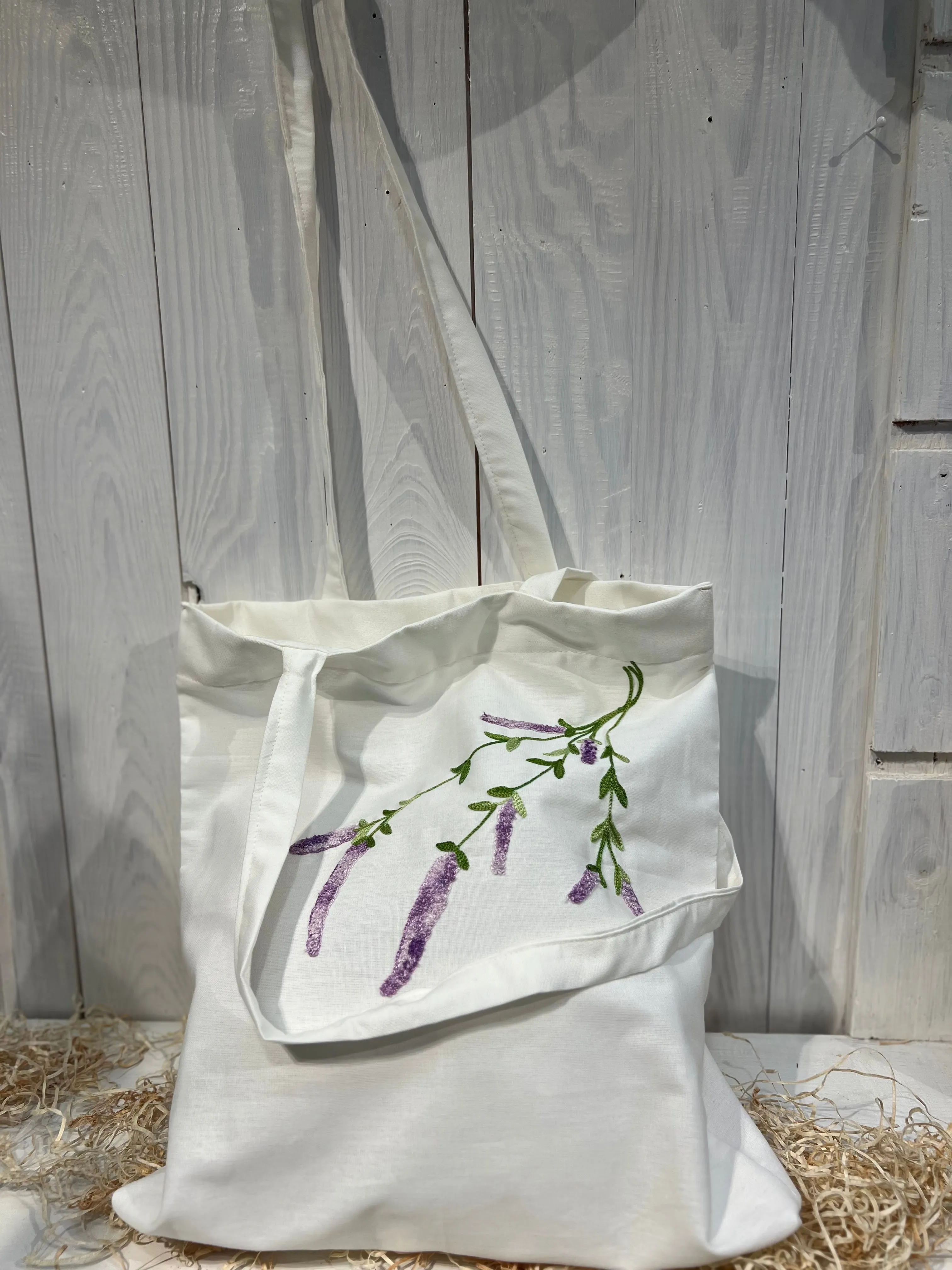 Tote Bag Floreale Country Chic - Tote Bag - Shopper Bag - Tote Bag Ricamo a Fiori Lavanda - Pezzo Unico